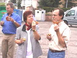 Erhard Zeh und Eugen Vogt mit Partnerin