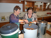 Marlies Knobloch & Gertrud Krebs