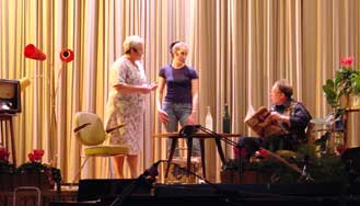 Gertrud Krebs,  Nadine Brödlin und Robert Zoller