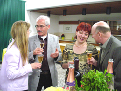 Nachfeier im Foyer
